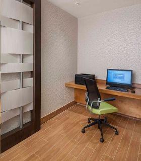 Hotel Springhill By Marriott South 3*