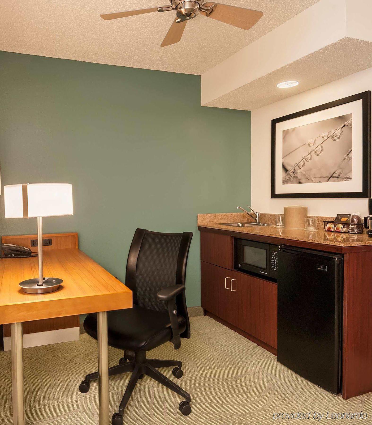 Springhill By Marriott South Hotel 3*