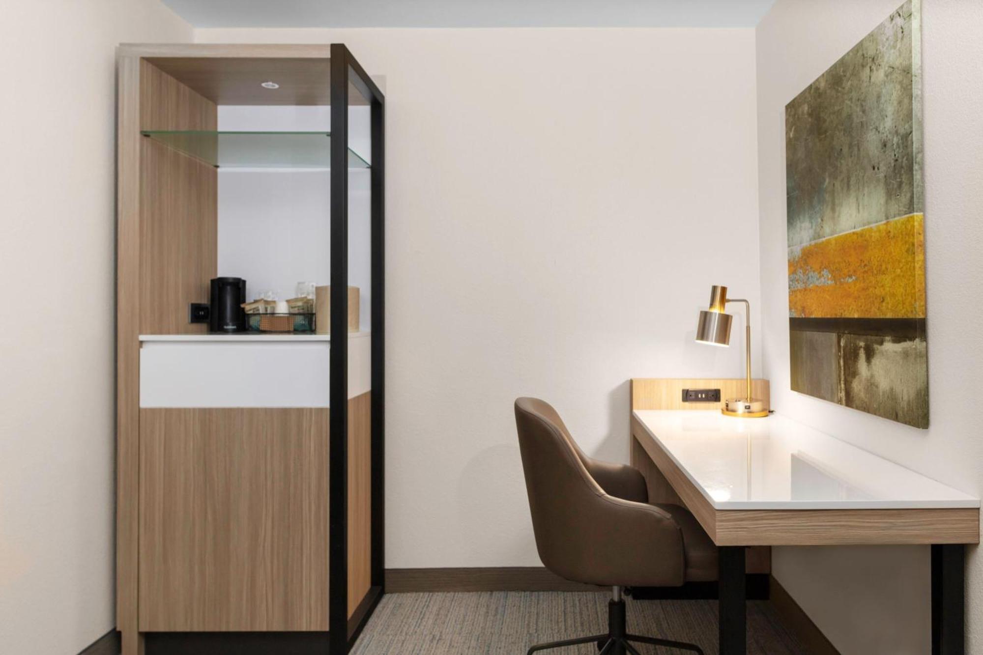 Springhill By Marriott South