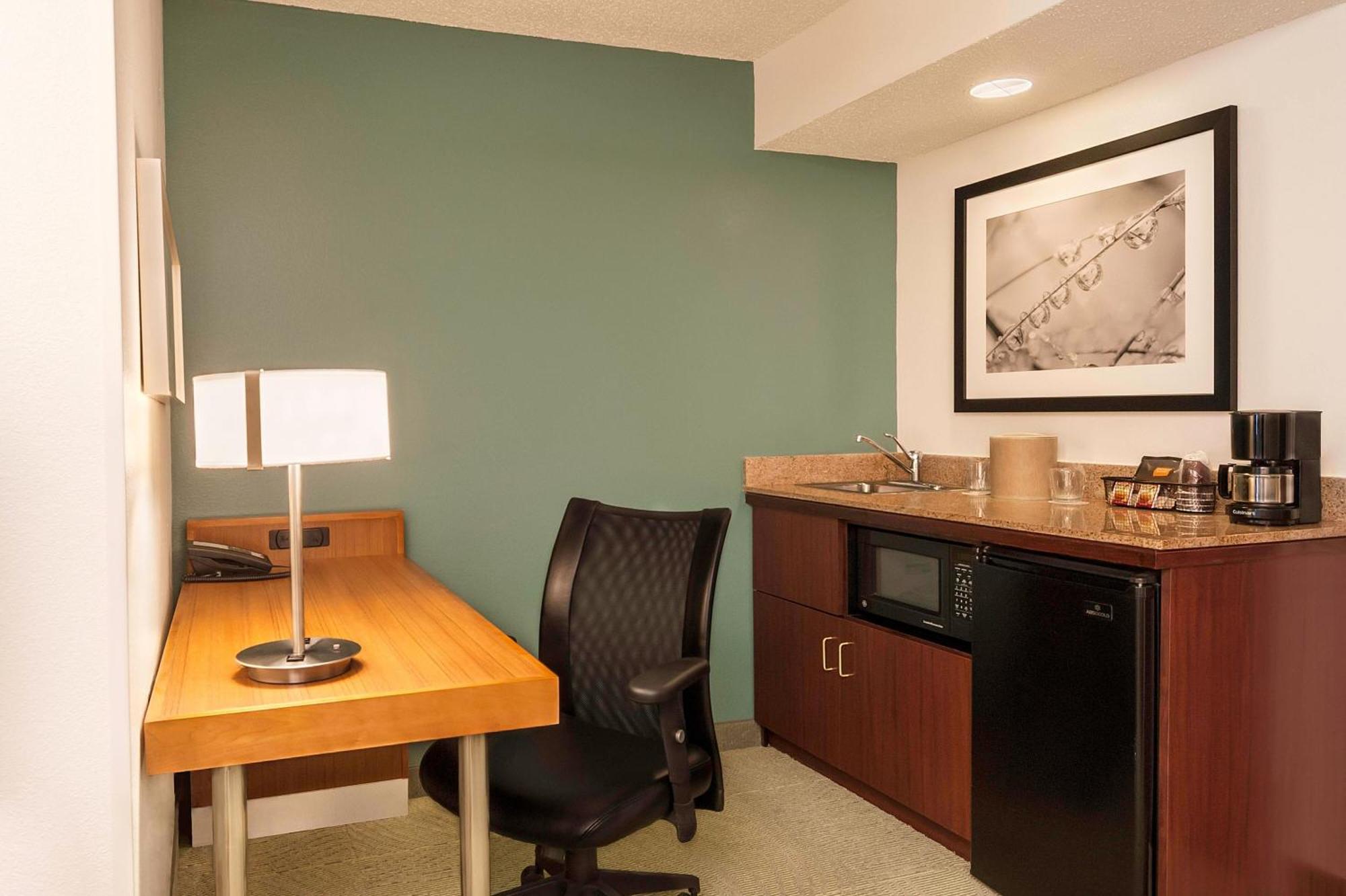 Springhill By Marriott South Hotel 3*